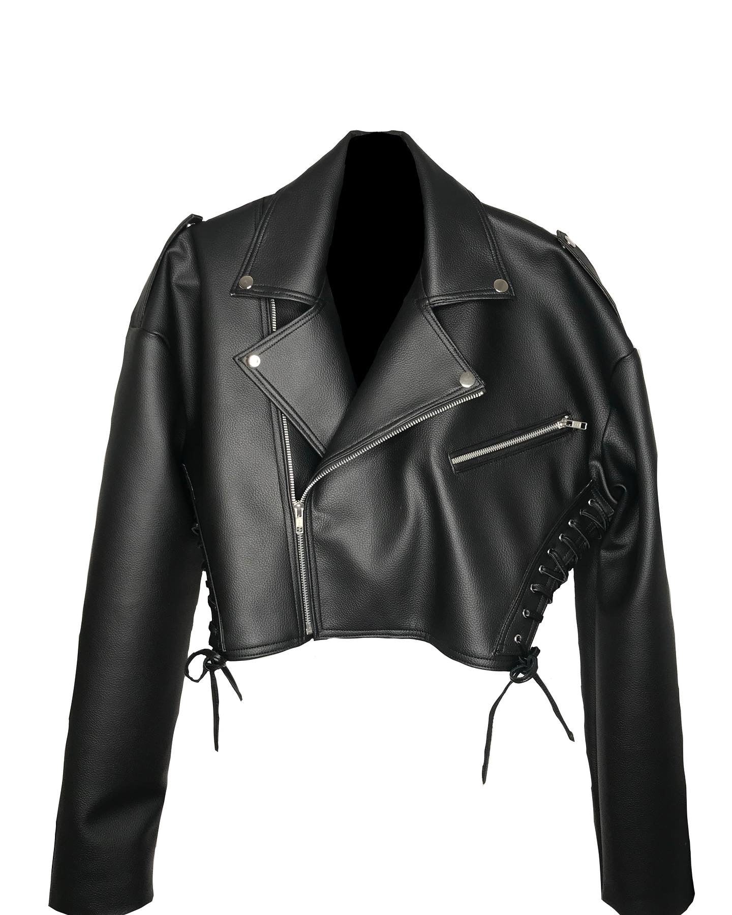 KURTKA ZE SKÓRY EKOLOGICZNEJ.