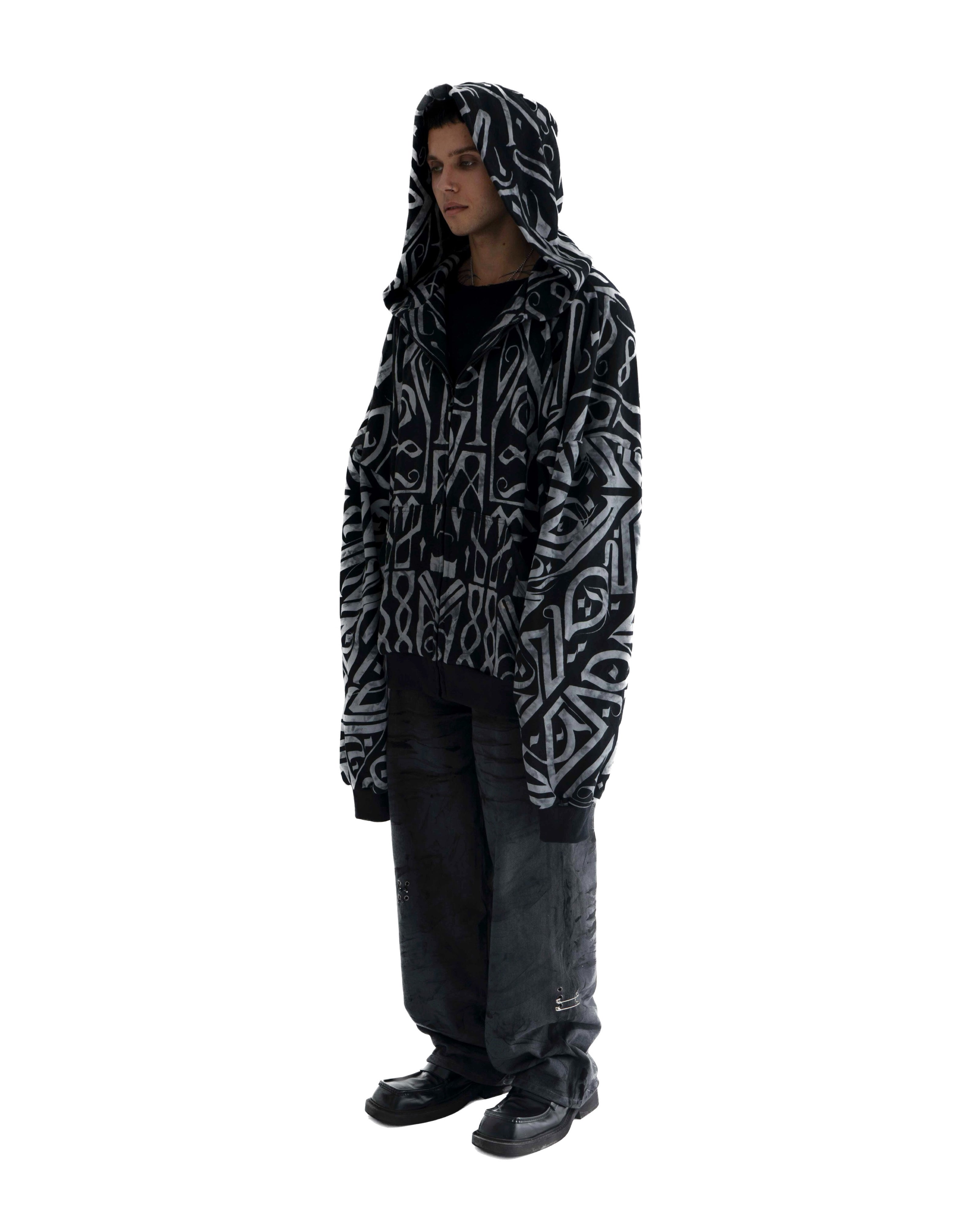 ZIP-HOODIE, ZUSAMMENARBEIT MIT DARKOSKI.