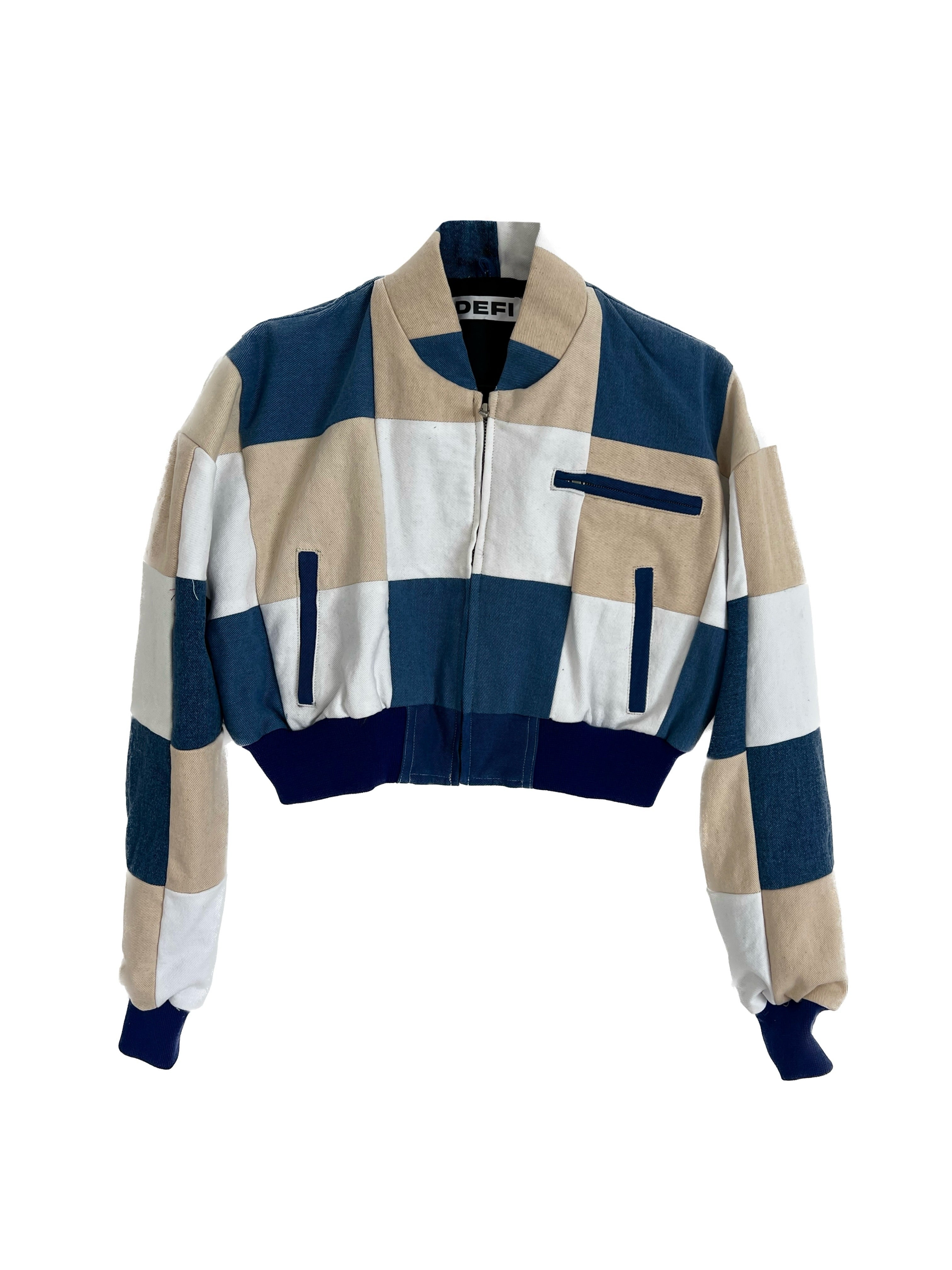 VESTE EN JEAN PATCHWORK.