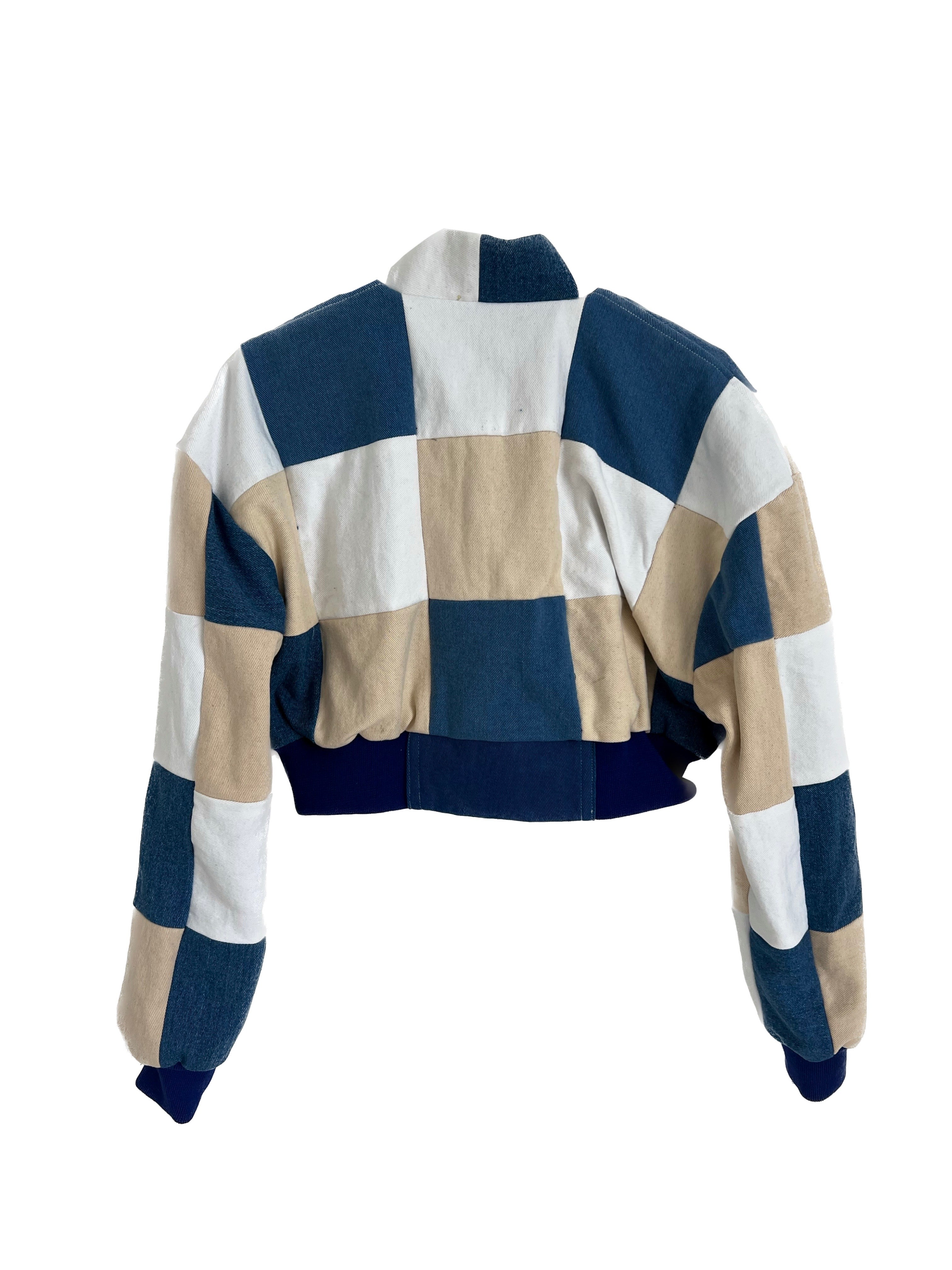 VESTE EN JEAN PATCHWORK.