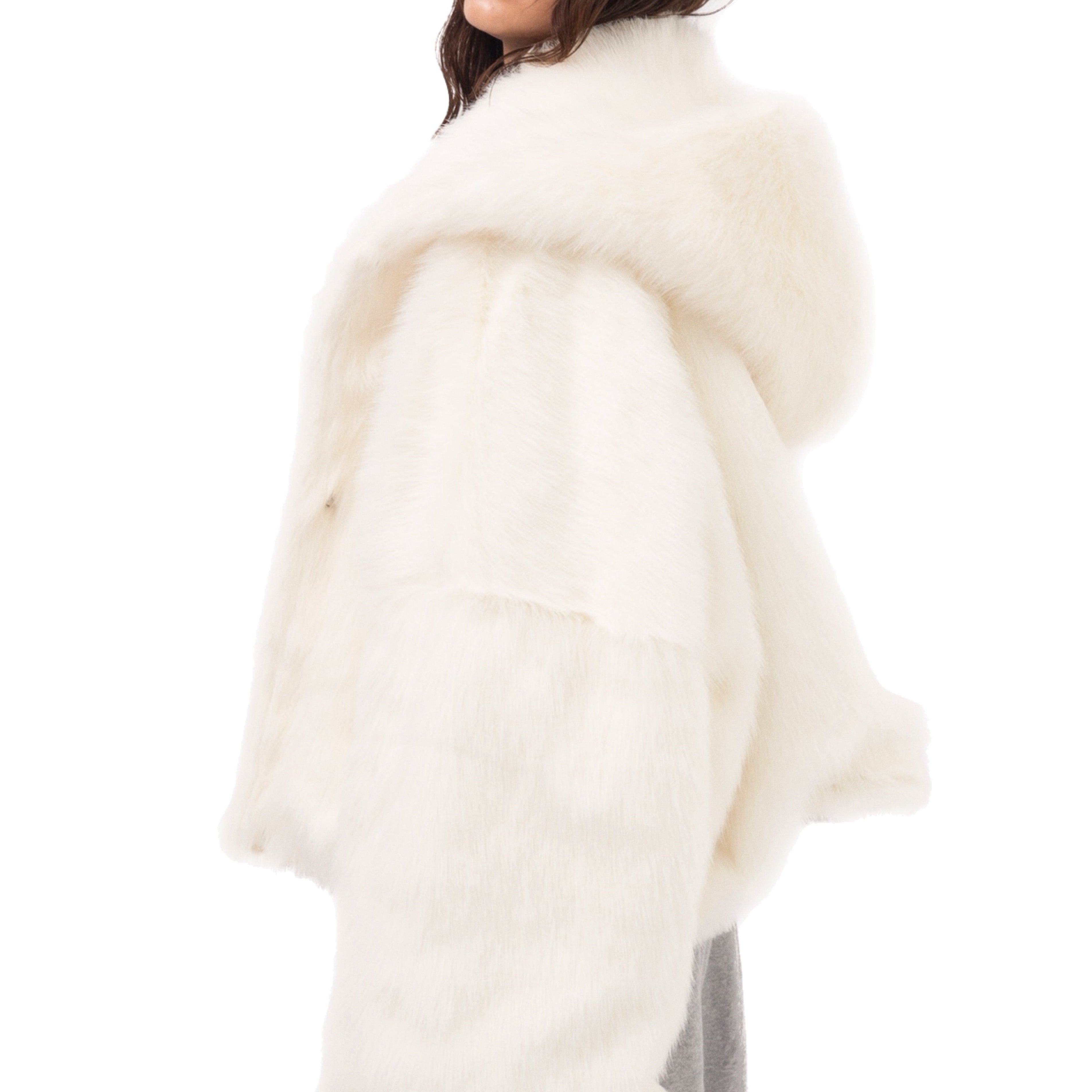 Trendy Jackets for Women - Luxury Streetwear & Designer Jackets