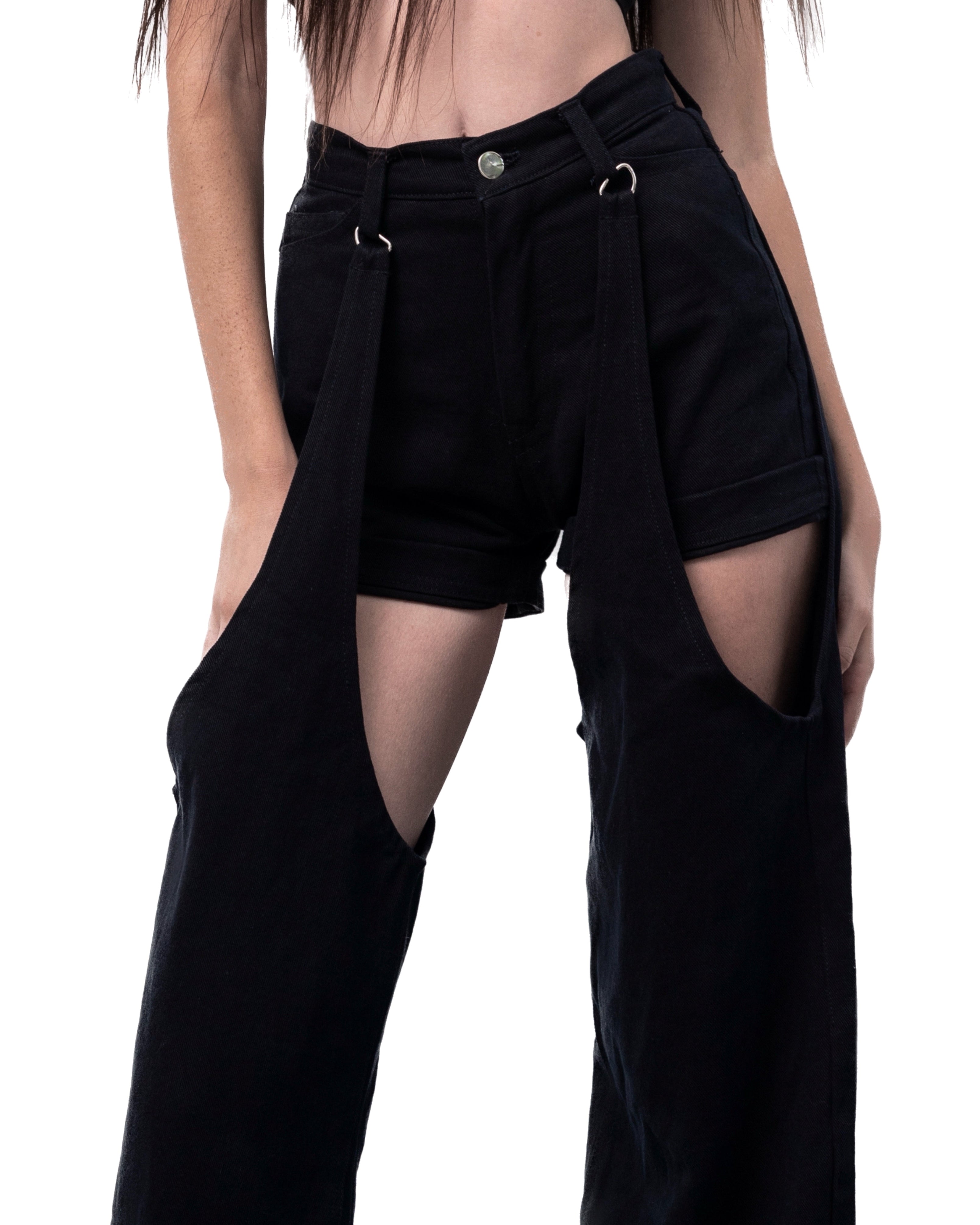 DENIM SHORT PANTS.